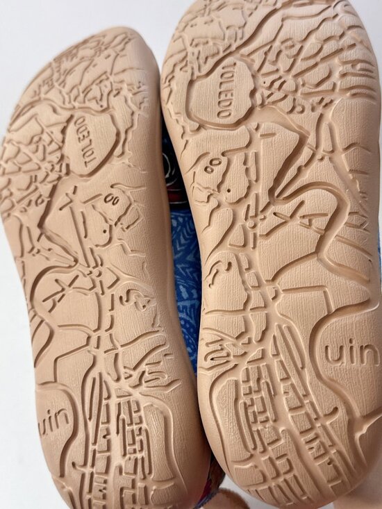 Mens Size 7.5 UIN Oh My Gaudi Canvas Slip-On Art Travel Comfort Shoes